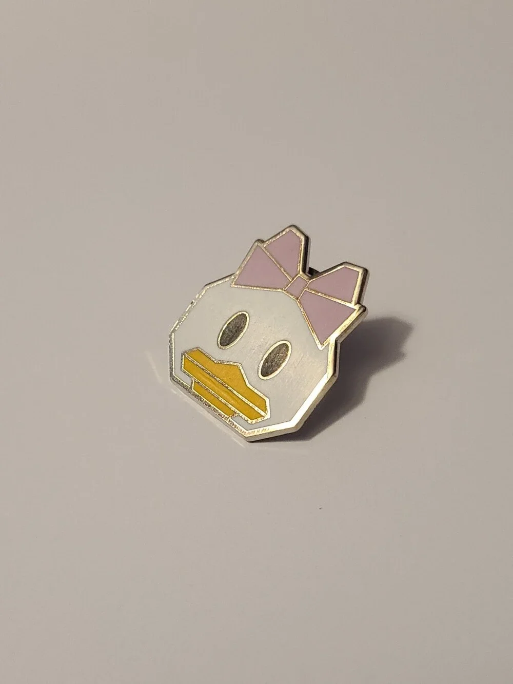 Disney Daisy Duck Pin